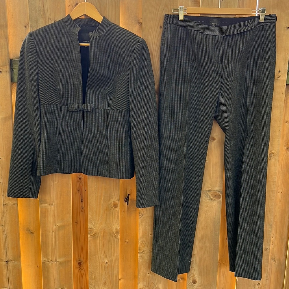 Suit black and white with fine pattern 2 piece blazer size 8 pants size 10